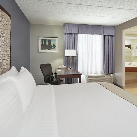Holiday Inn & Suites Chicago-Carol Stream Wheaton By Ihg Εξωτερικό φωτογραφία