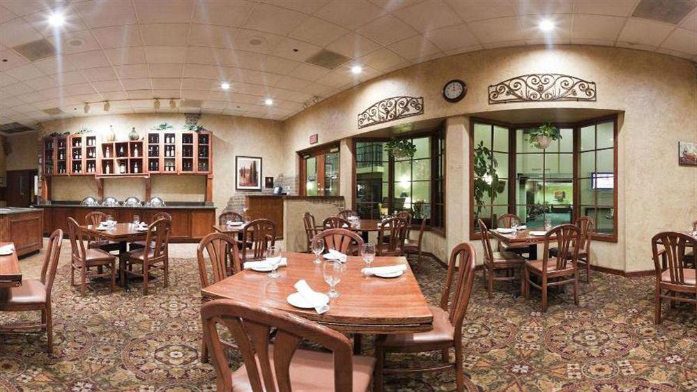 Holiday Inn & Suites Chicago-Carol Stream Wheaton By Ihg Εξωτερικό φωτογραφία
