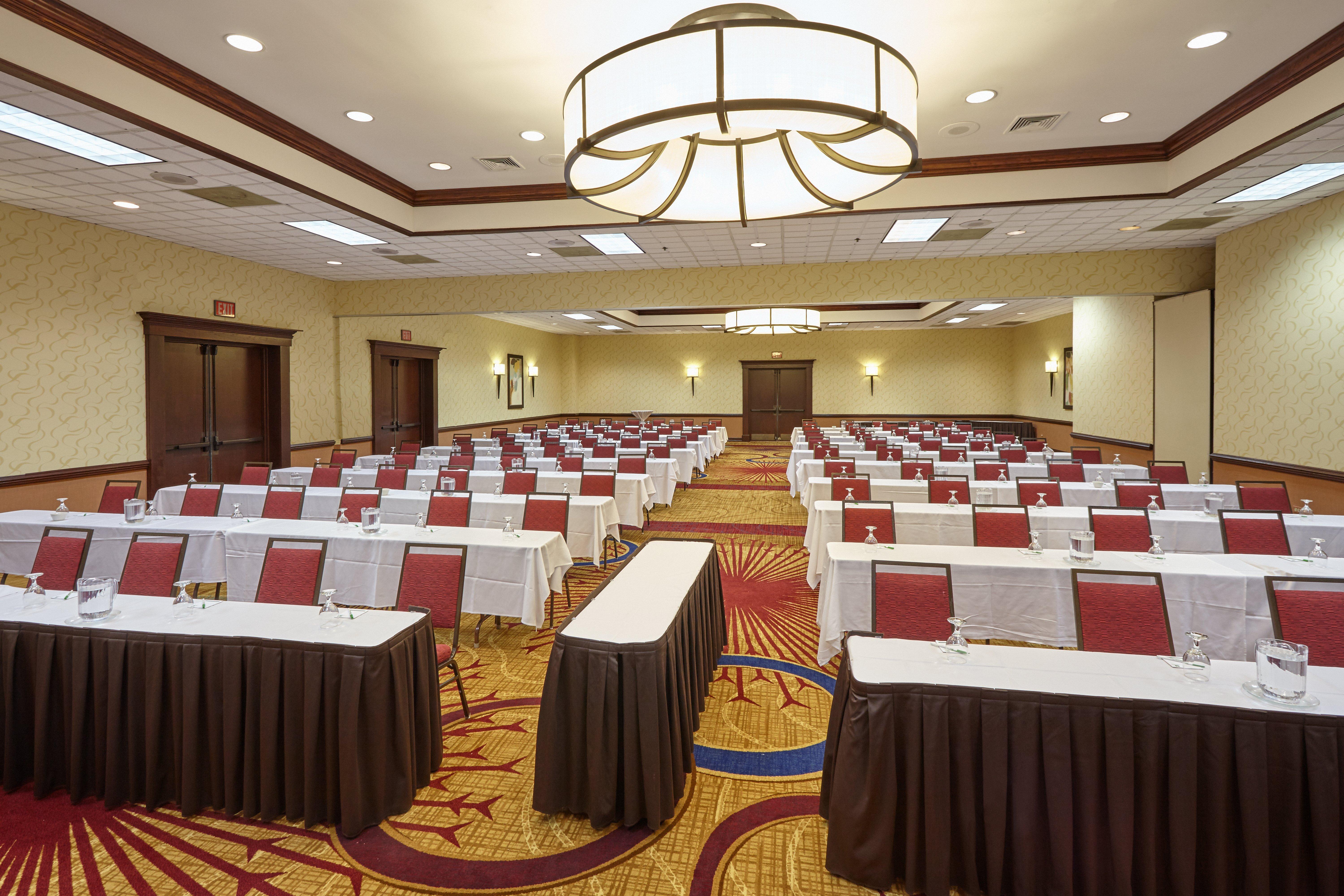 Holiday Inn & Suites Chicago-Carol Stream Wheaton By Ihg Εξωτερικό φωτογραφία