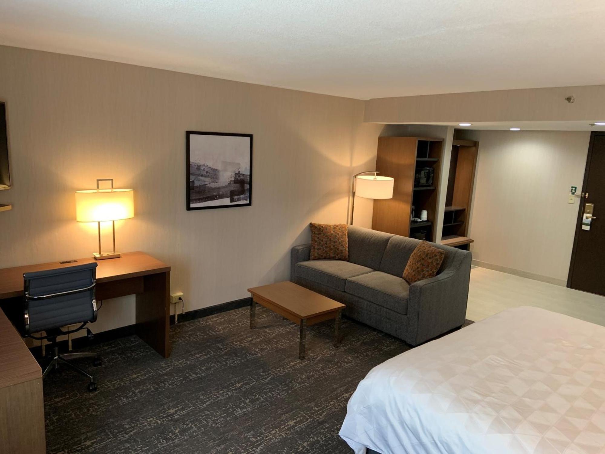 Holiday Inn & Suites Chicago-Carol Stream Wheaton By Ihg Εξωτερικό φωτογραφία