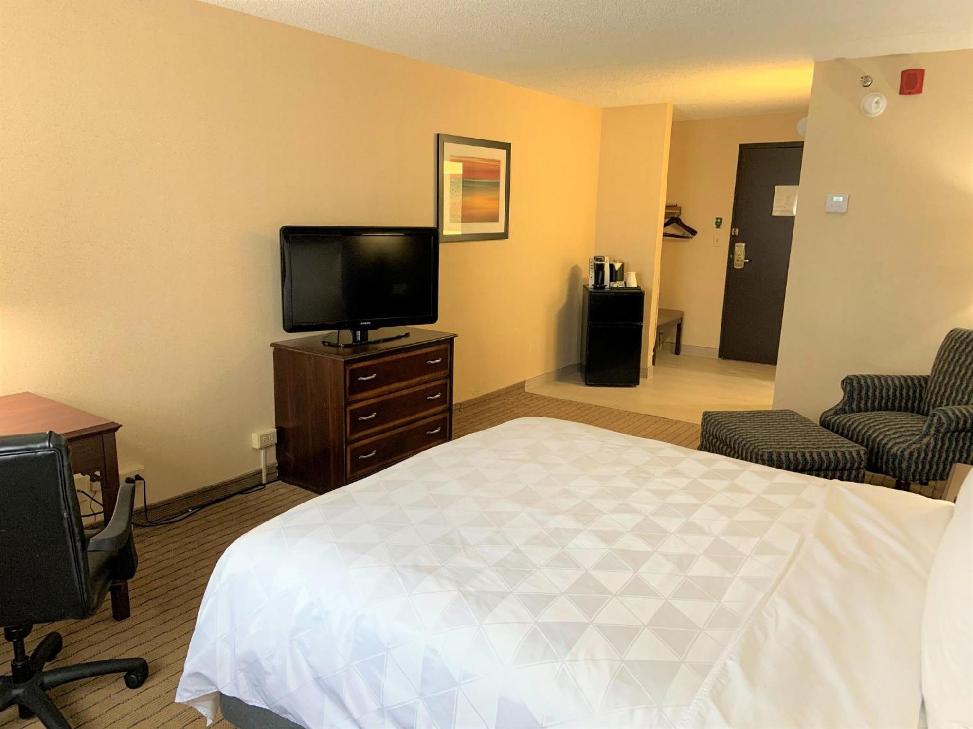 Holiday Inn & Suites Chicago-Carol Stream Wheaton By Ihg Εξωτερικό φωτογραφία