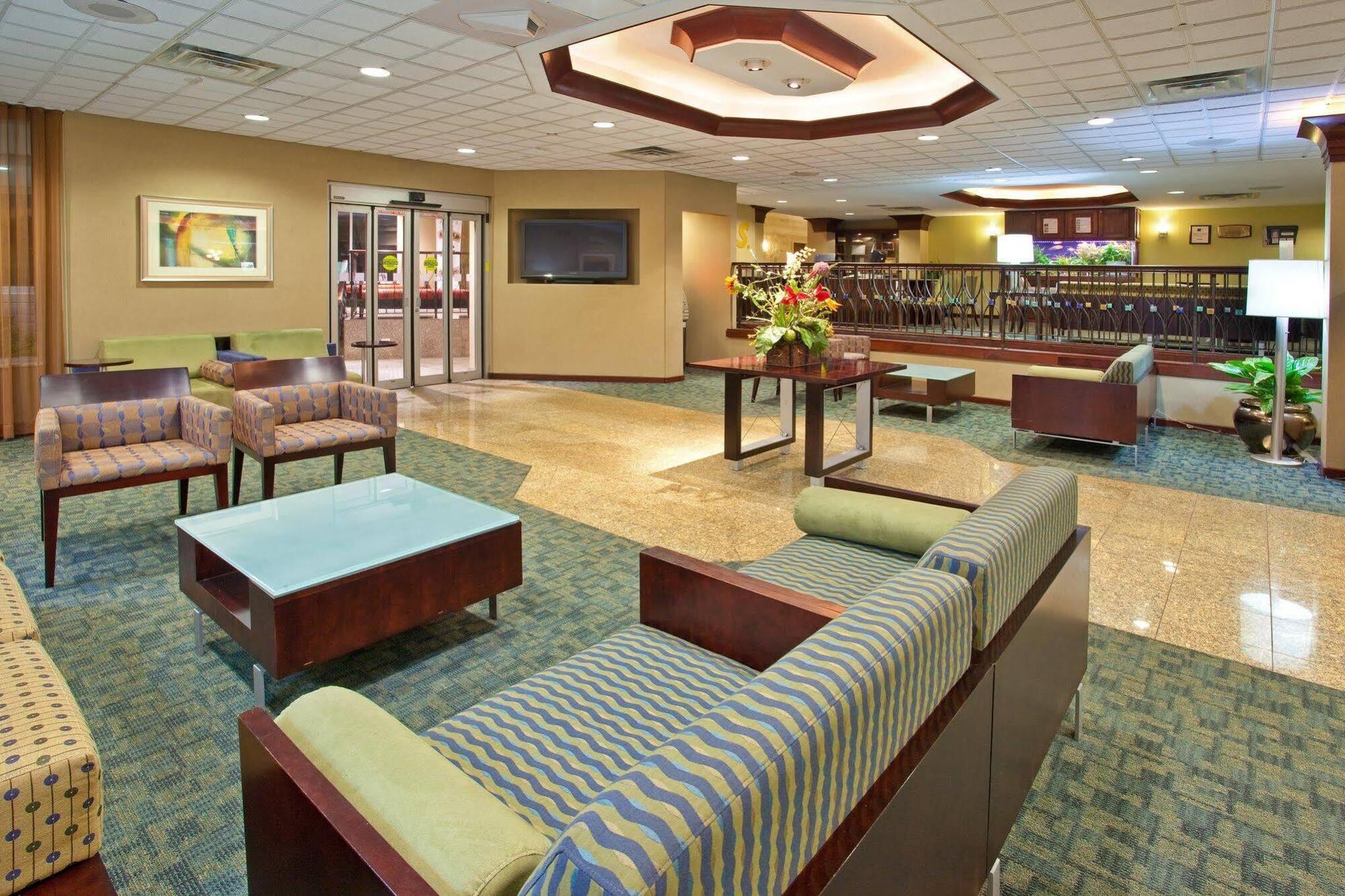 Holiday Inn & Suites Chicago-Carol Stream Wheaton By Ihg Εξωτερικό φωτογραφία