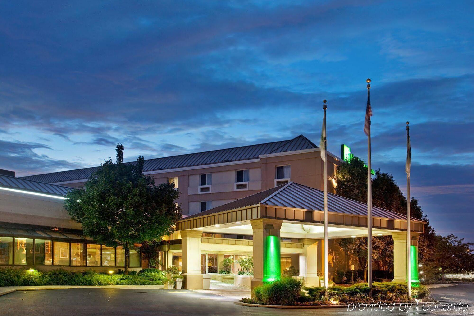 Holiday Inn & Suites Chicago-Carol Stream Wheaton By Ihg Εξωτερικό φωτογραφία